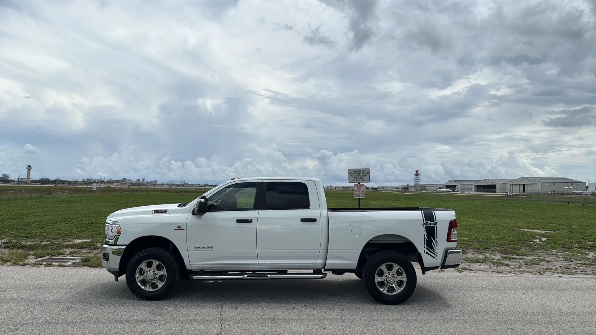 ram ram 2500 pickup 2024 3C6UR5DL4RG106220 image ram ram 2500 pickup 2024 3C6UR5DL4RG106220 image